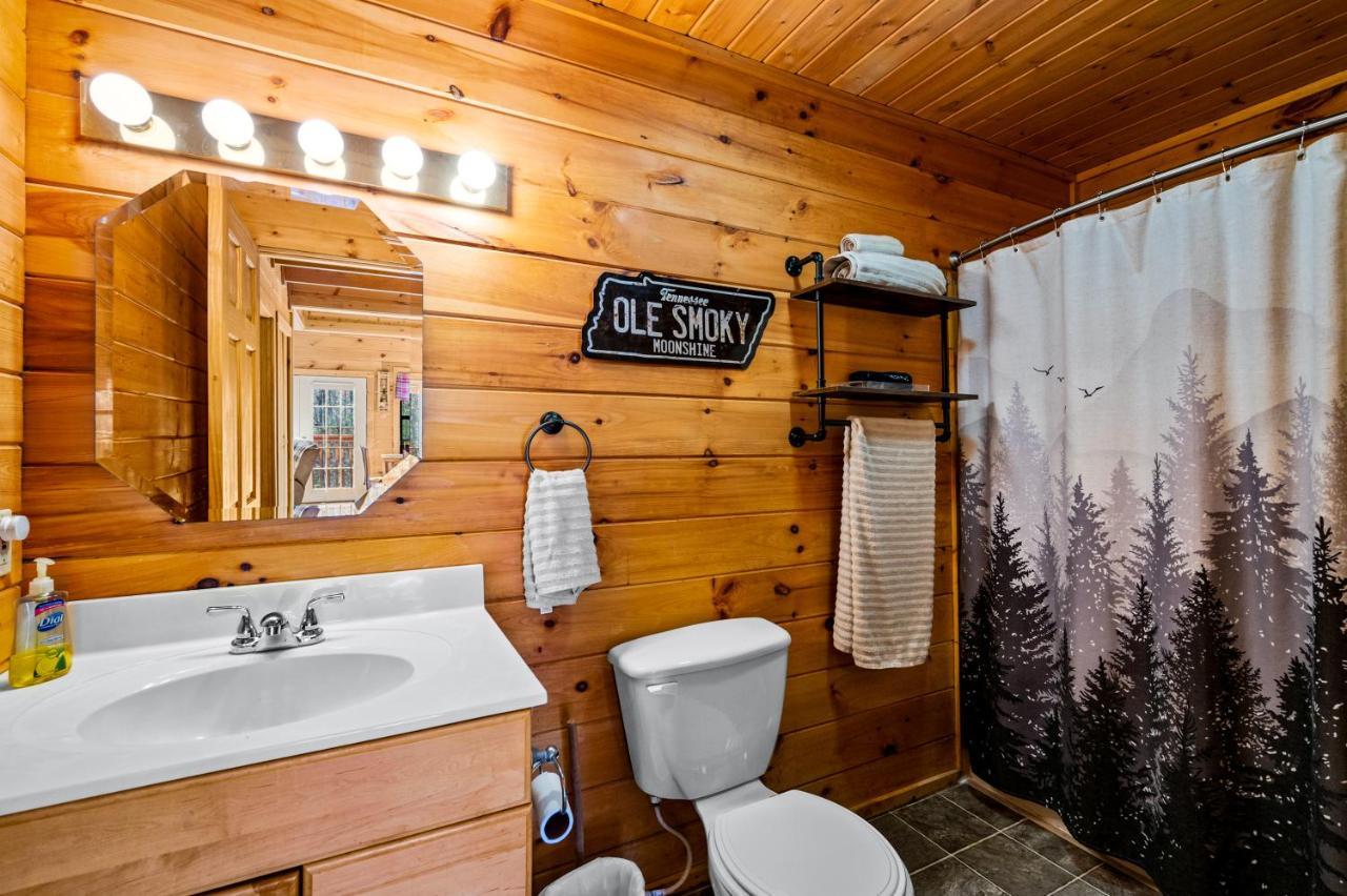 Great Smoky Mountains Cabin!, Secluded, Pet-Kid Friendly! Sevierville Eksteriør bilde